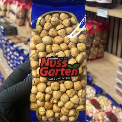 Doppelgeröstete Haselnüsse